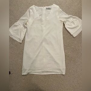 White dress ruffle sleeve